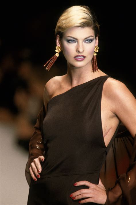 linda evangelista modeling.